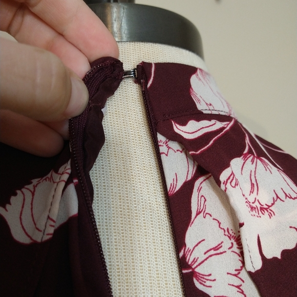 Lauren Conrad Runway Floral Ruffle Burgundy High Neckline Midi Dress 4 - Picture 9 of 12